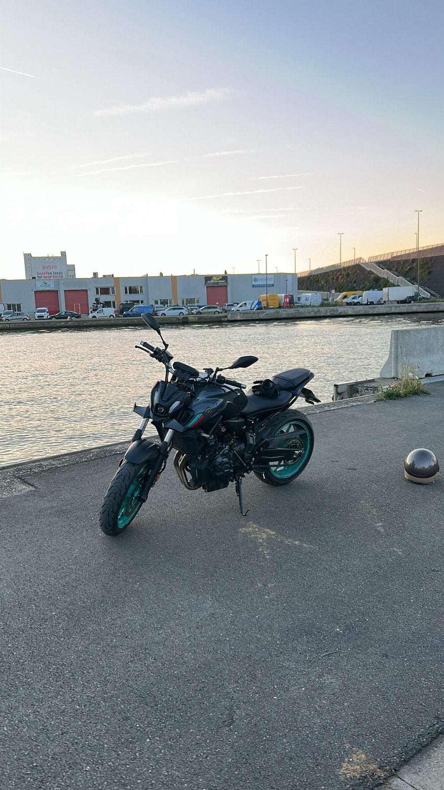 Yamaha mt 07, Motoren, 2 cilinders, Particulier, 12 t/m 35 kW, Naked bike