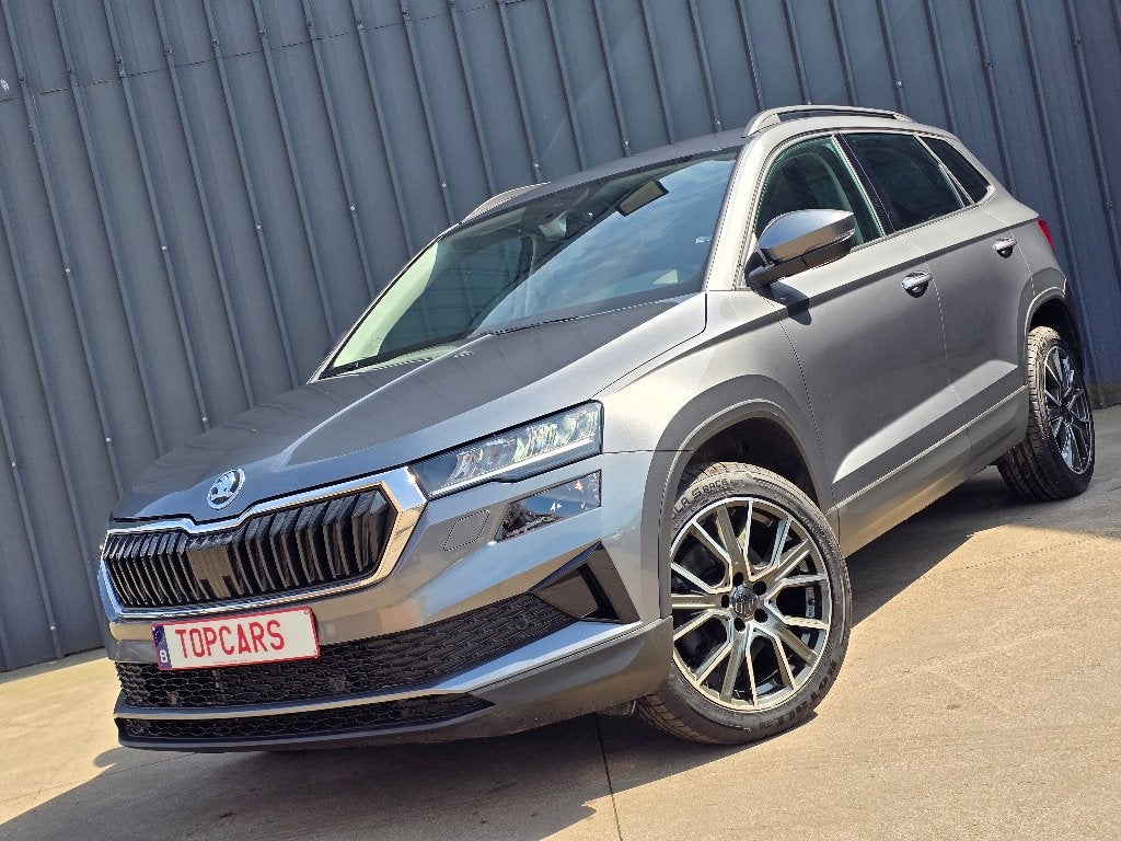✔SKODA KAROQ 1.0TSI SUV Ambition 2024 Euro6! Trekhaak,.., Auto's, Skoda, Voorwielaandrijving, Stof, https://public.car-pass.be/vhr/71a2169c-68f0-4dd0-b518-586dc9afe5ad
