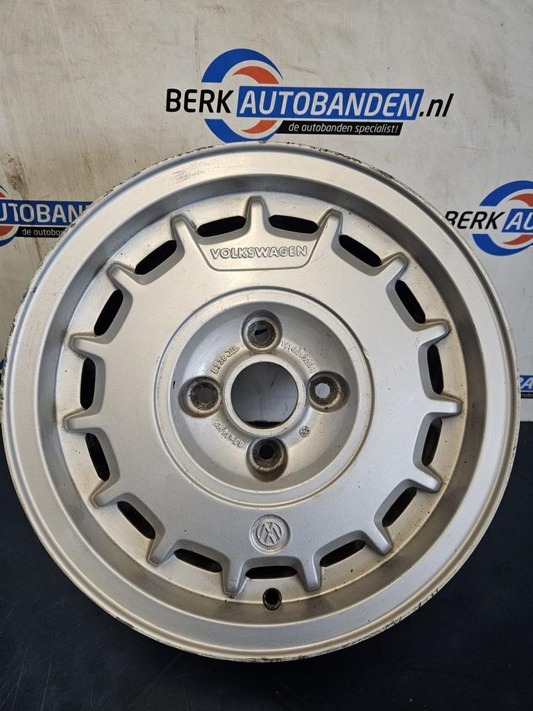 Originele vintage Volkswagen 14 Inch velgen 4x100x57.1 (Set, Auto-onderdelen, Banden en Velgen, 14 inch, Gebruikt, Velg(en), -