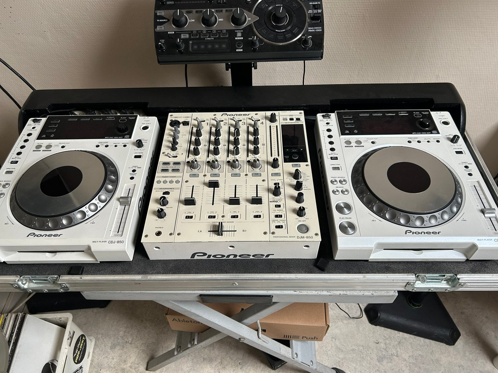 Configuration DJ dans un flightcase, Enlèvement, Comme neuf, DJ-Set, Pioneer