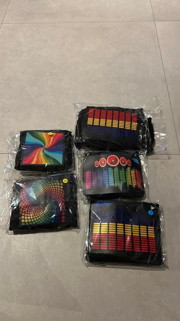 Led t-shirts maat M (2x) en L (3x)., Ophalen of Verzenden, Zo goed als nieuw, Maat 46 (S) of kleiner, Zwart