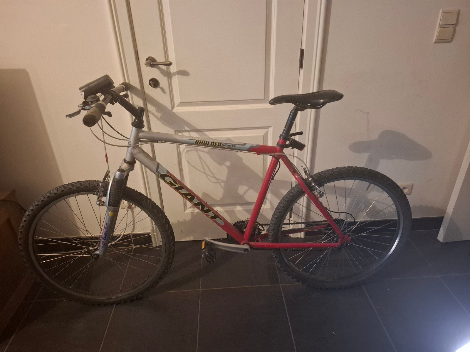Giant Boulder Sports Fiets, Fietsen en Brommers, Ophalen, 26 inch, Velgrem, 49 tot 53 cm