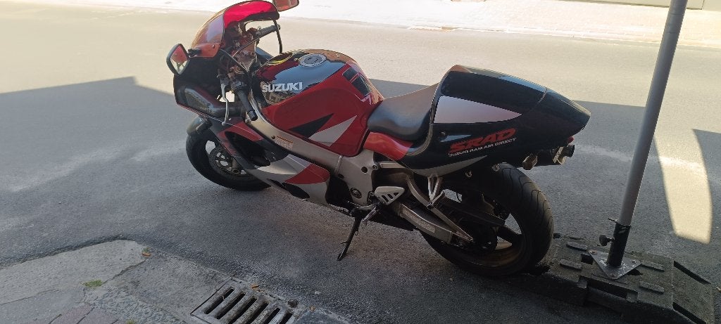 Suzuki moto, Motos, Motos | Suzuki, Permis Moto A, 750 cm³, Plus de 35 kW, Super Sport