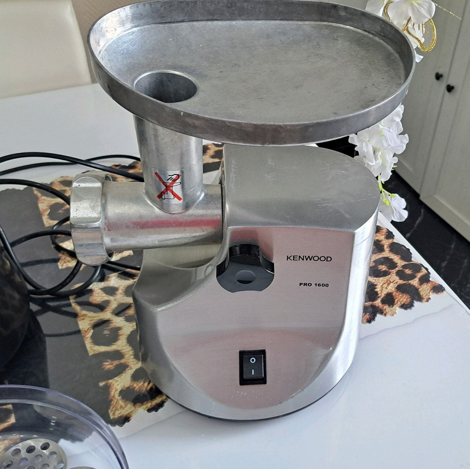 Kenwood pro 1600 hachoir viande semi pro, Enlèvement ou Envoi