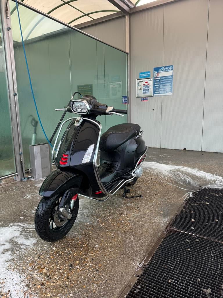 Vespa Sprint b klasse 50cc, Fietsen en Brommers, Brommers | Vespa, Zo goed als nieuw, Overige modellen, Klasse B (45 km/u), Ophalen