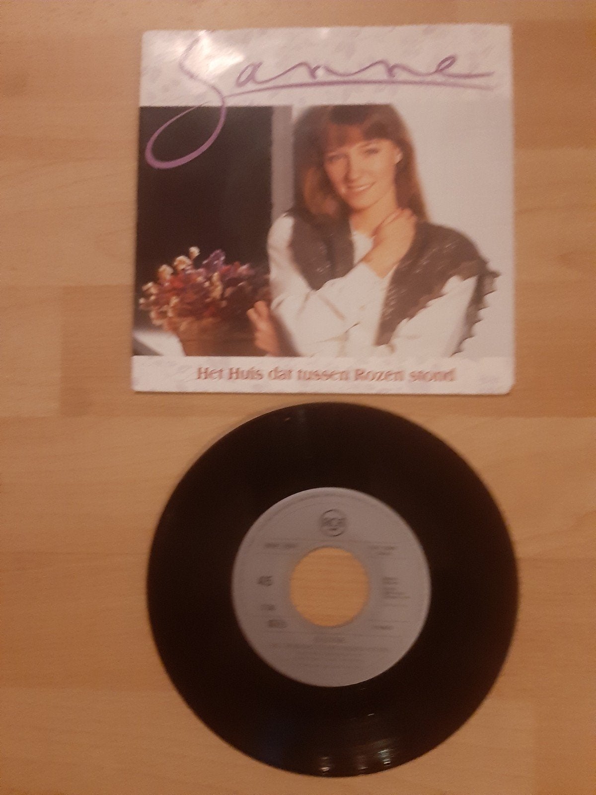 Sanne - Het Huis Dat Tussen Rozen Stond !, En néerlandais, Enlèvement ou Envoi, 7 inch, Comme neuf
