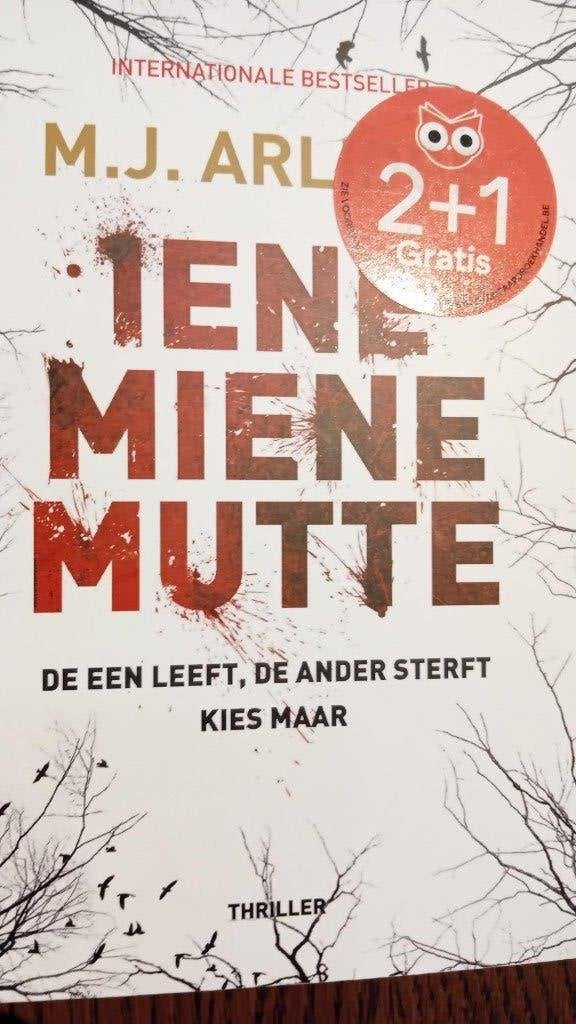 Iene Miene Mutte van M.J. Arlidge, Boeken, Europa overig, Nieuw, Ophalen of Verzenden, M.J. Arlidge