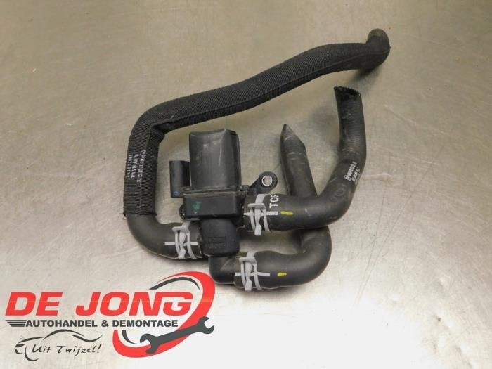 Extra waterpomp van een Volkswagen Multivan T7, Gebruikt, -, Volkswagen, -