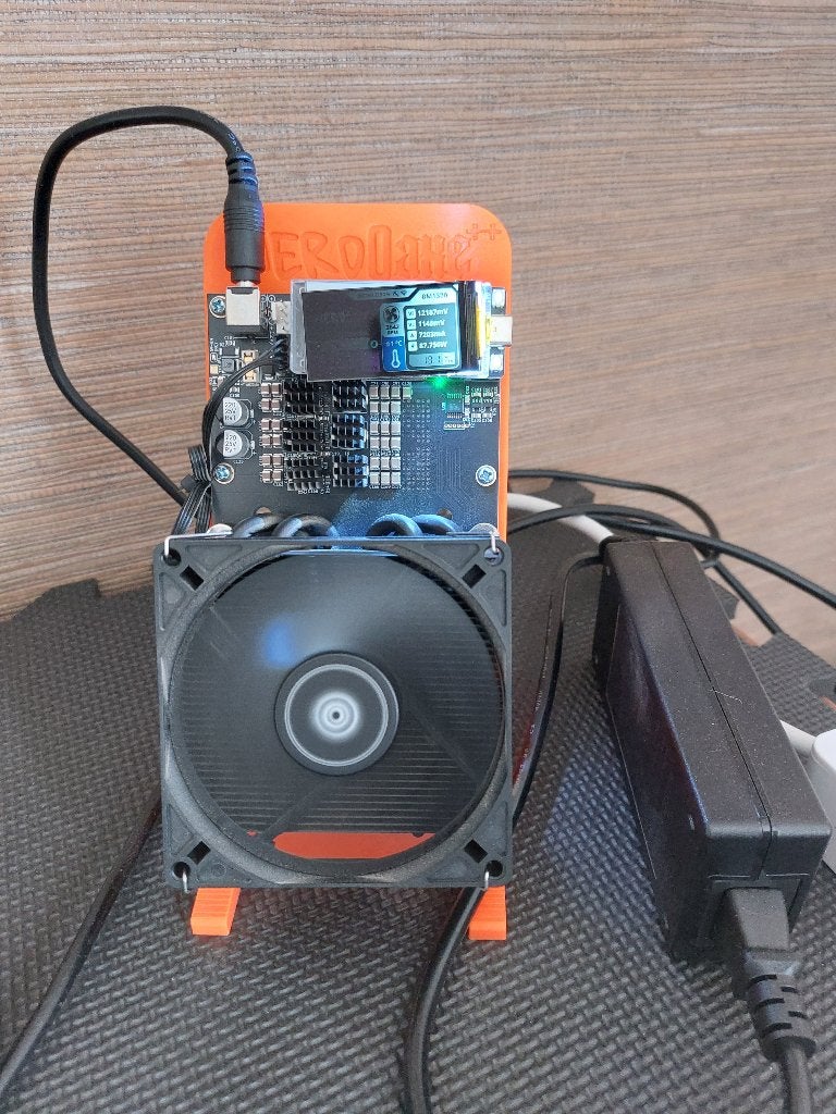 Bitcoin miner, Computers en Software, Ophalen, Zo goed als nieuw