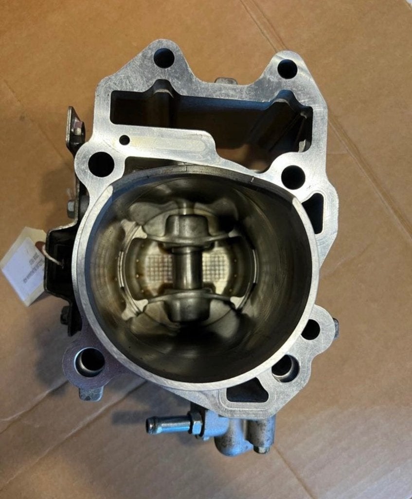 Kit cylindre + piston SUZUKI BURGMAN 400 - 2007/2010 07-10, Motos, Enlèvement ou Envoi, Utilisé
