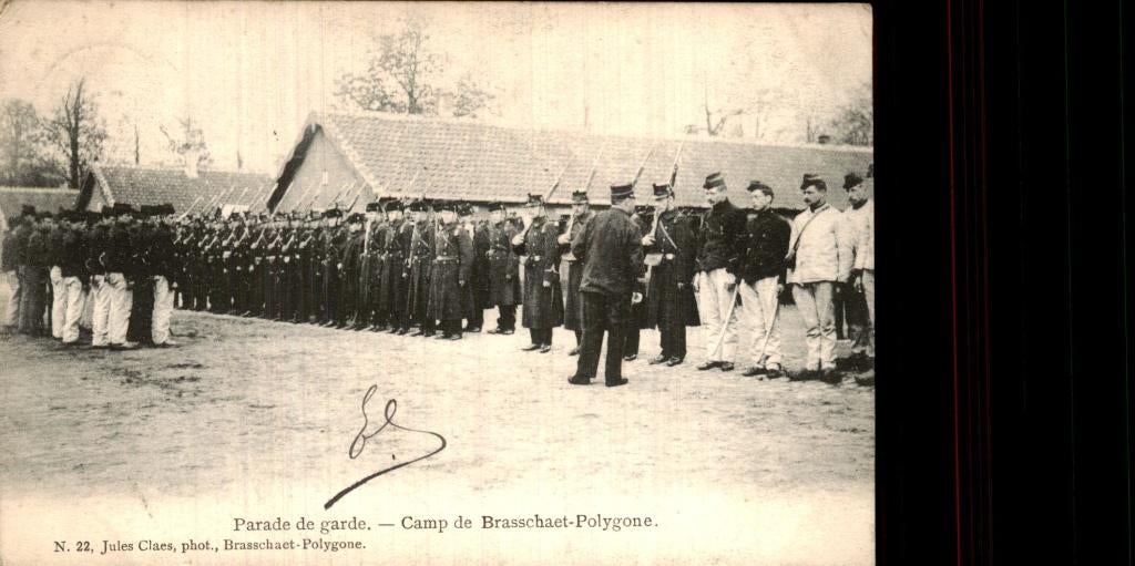 Camp Brasschaet Polygone - parade, Ophalen of Verzenden, Gelopen
