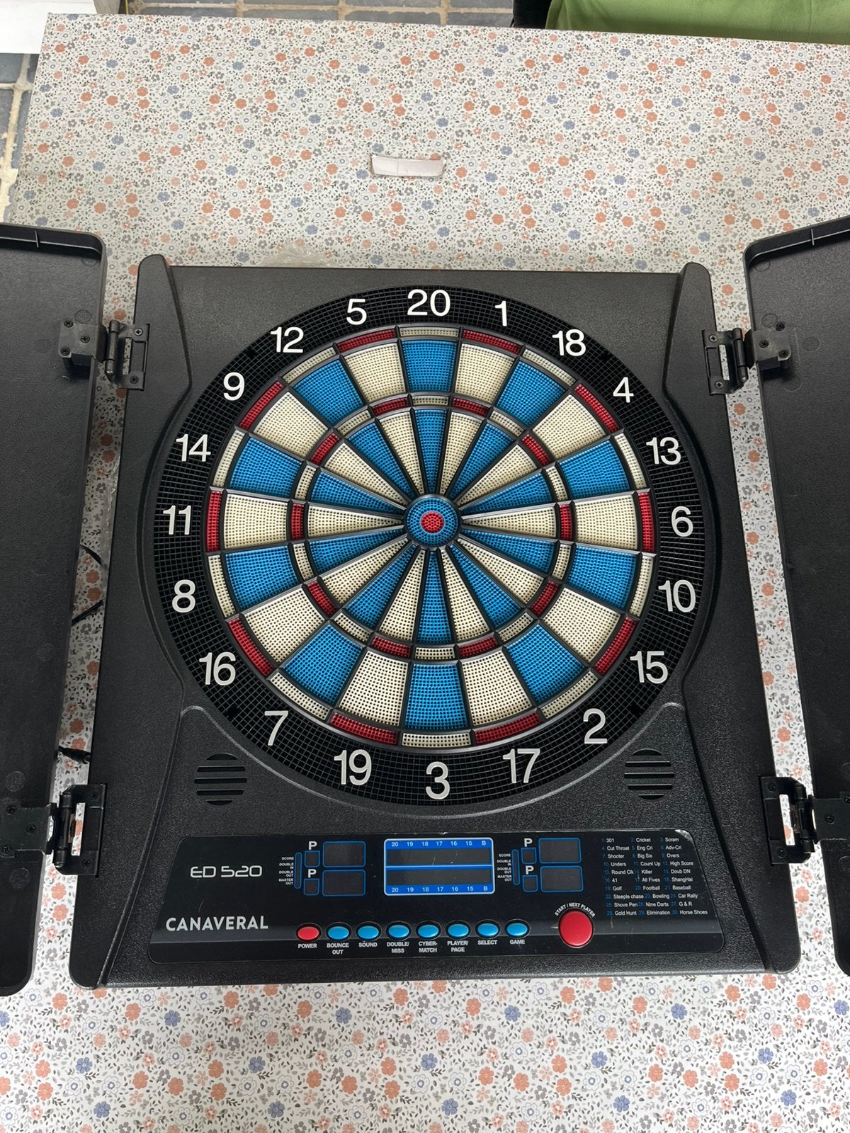 Canaveral ED520 elektronisch dartbord, Sport en Fitness, Darts, Ophalen, Zo goed als nieuw, Dartbord, Elektronisch