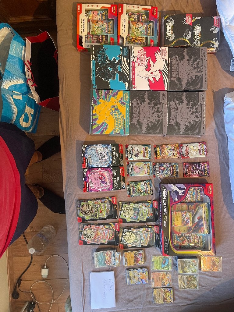 Pokemon sealed boxen en losse pokemon kaarten, Ophalen of Verzenden, Nieuw, Booster, Foil