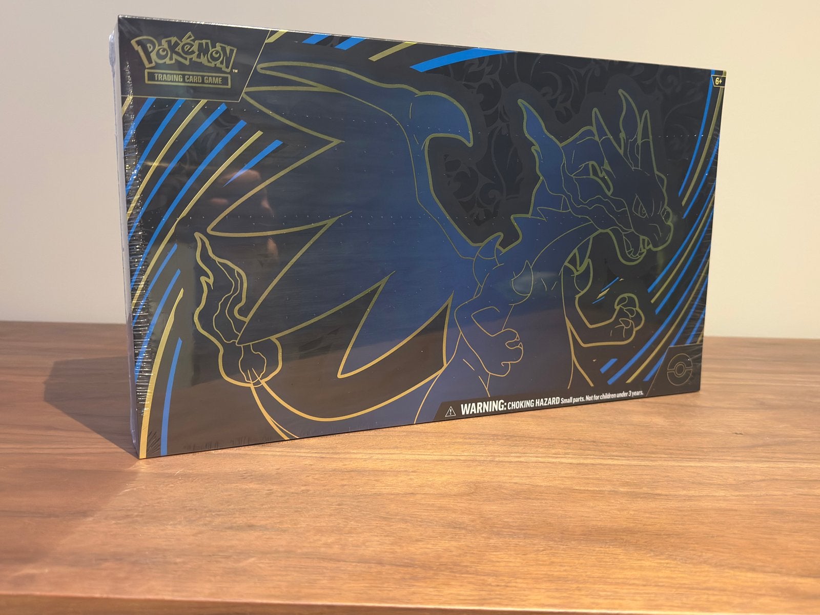 Mega Charizard x Ex Ultra Premium Collection (sealed), Ophalen of Verzenden, Booster