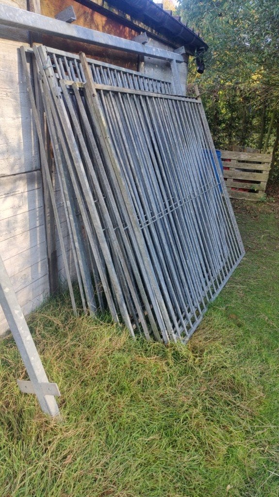 Hondenrenpanelen, Ophalen, Hondenkennel