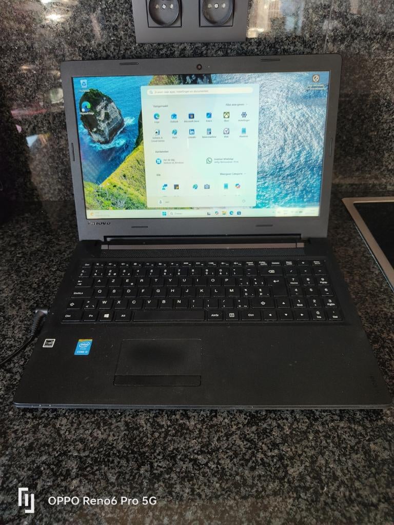 Lenovo IdeaPad 100 laptop Bj 2024, Intel i3 core, 256 GB, 2 tot 3 Ghz, 15 inch