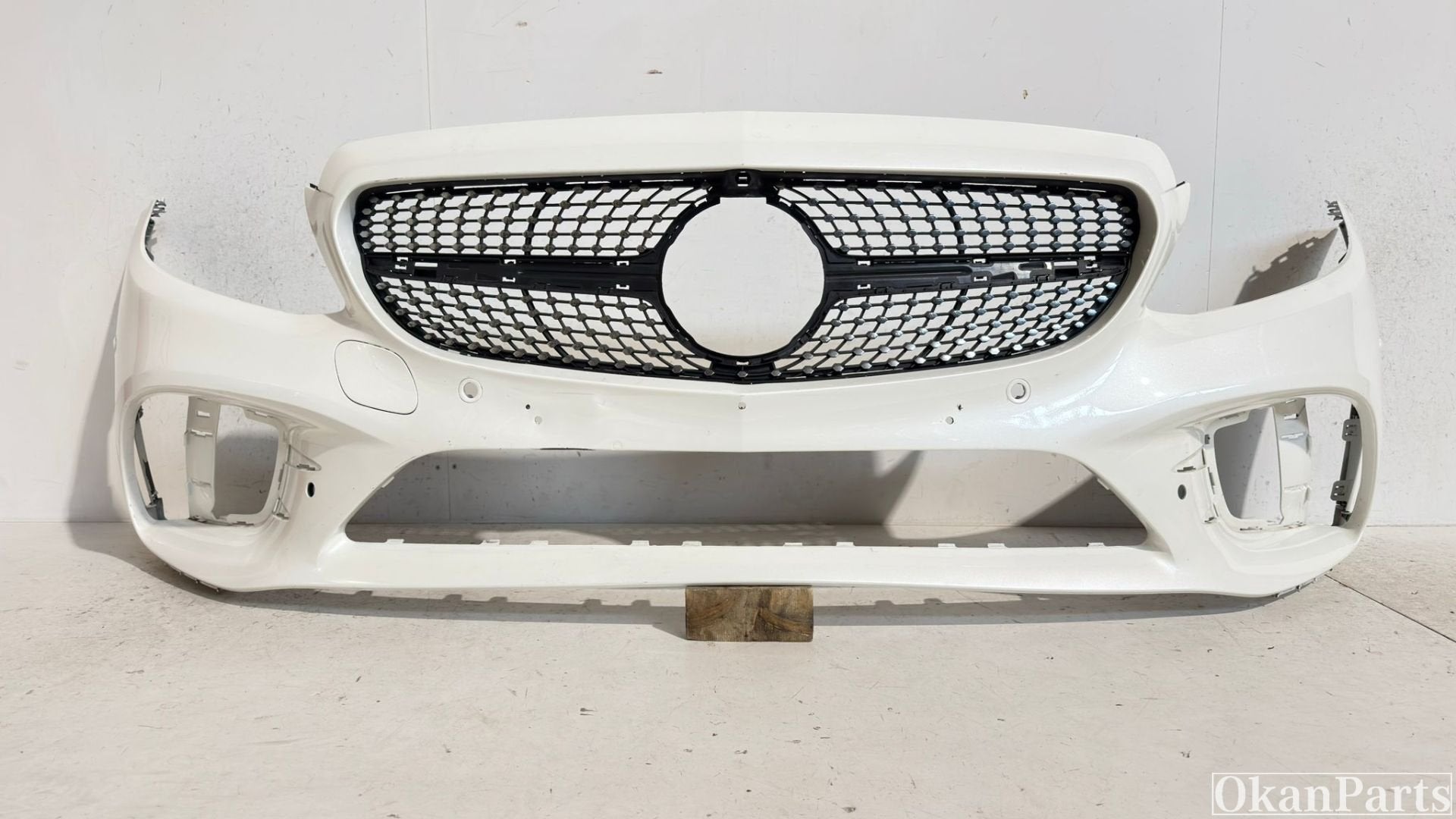 Pare-chocs avant Mercedes Classe C W205 AMG Facelift A205885, Info@fabrikant.eu, Fabrikant BV, Pare-chocs, Fabrikantstraat 1
1000 AA  Amsterdam, NL
