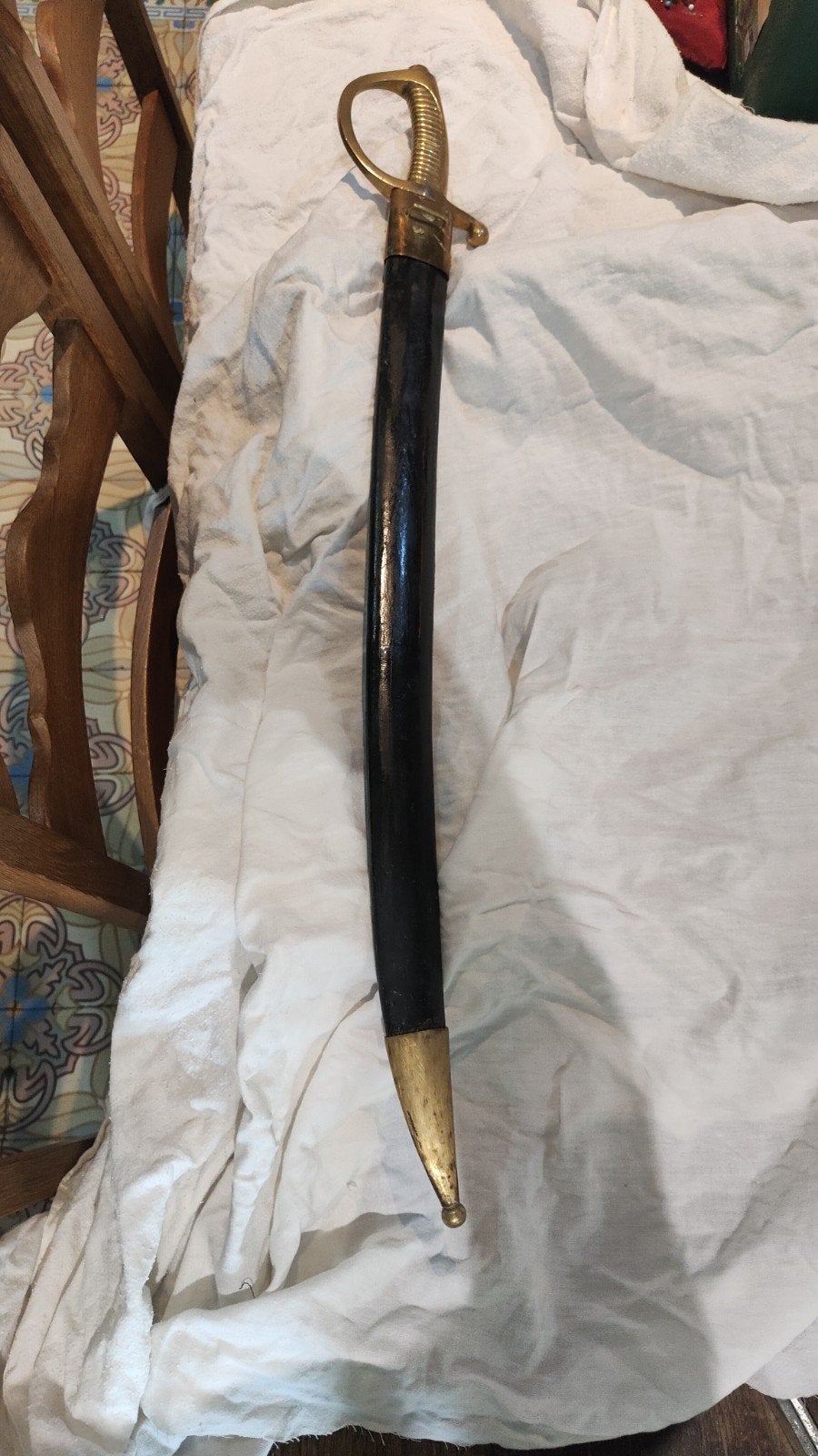 sabre briquet folklorique, Enlèvement