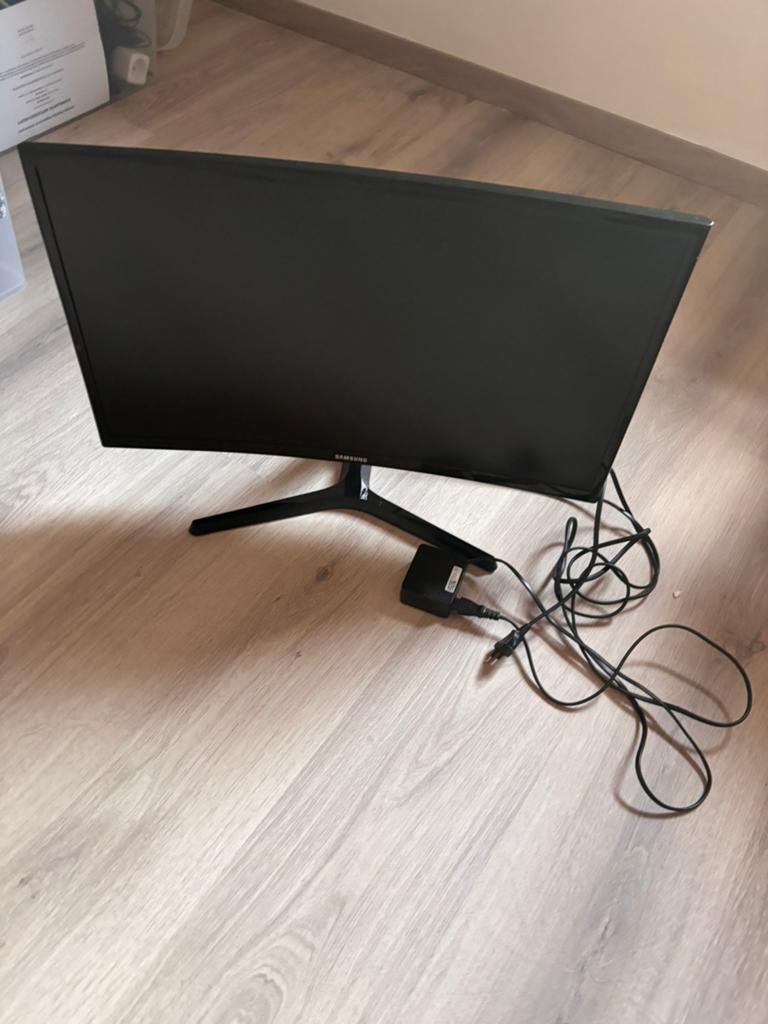samsing curved monitor 24 inch, Computers en Software, Monitoren, HDMI, Full HD, Zo goed als nieuw, LED