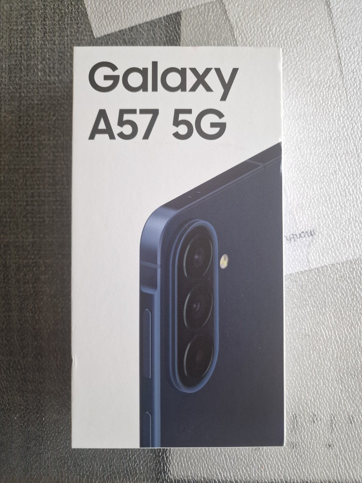 Te koop: Samsung Galaxy A57 5G – 128 GB – NIEUW & VERZEGELD, Computers en Software, Netwerk switches, Ophalen, Nieuw