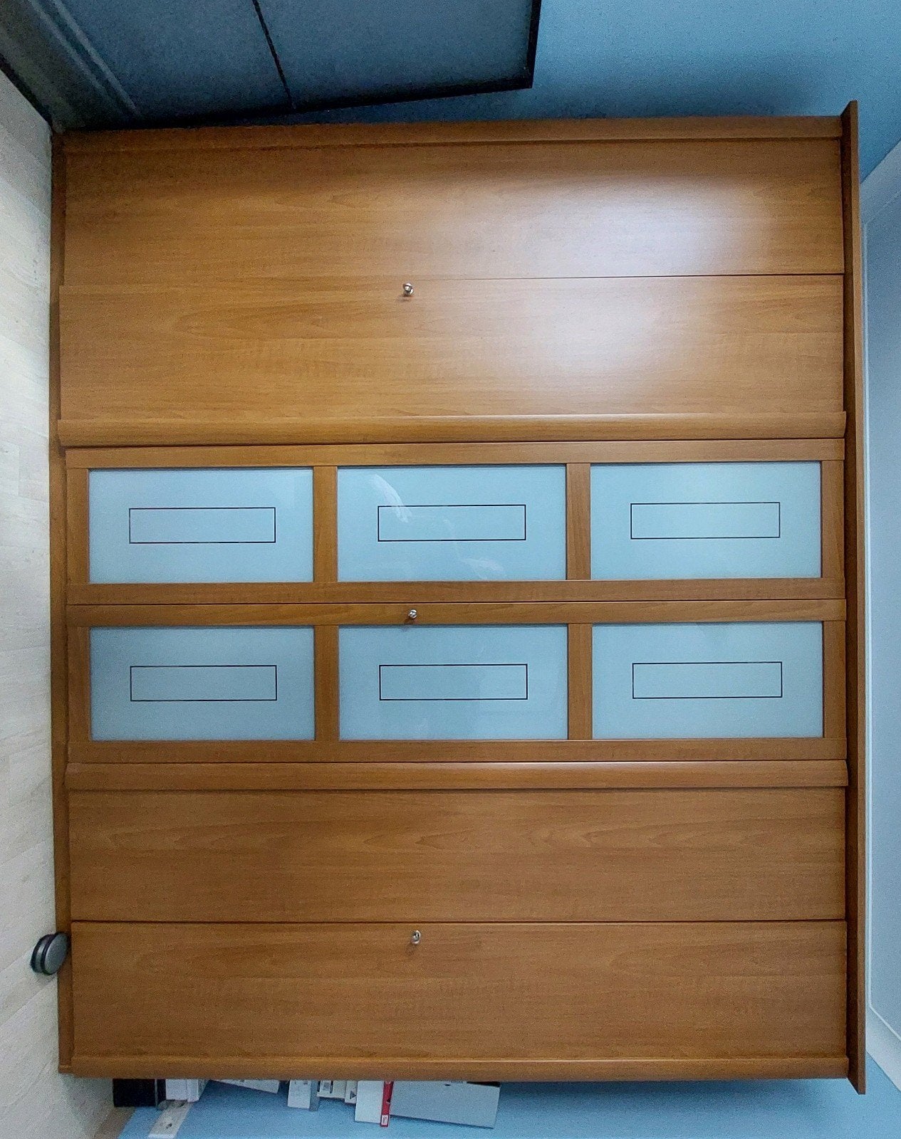 GROTE KLEERKAST 2M50 "GRATIS", Ophalen