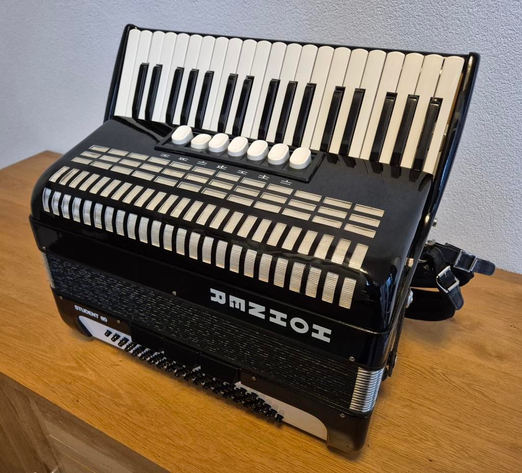 Hohner 80 bas accordeon | 3 korig | in zeer goede staat, Muziek en Instrumenten, Accordeons, Ophalen, Gebruikt, 80-bas, Met koffer