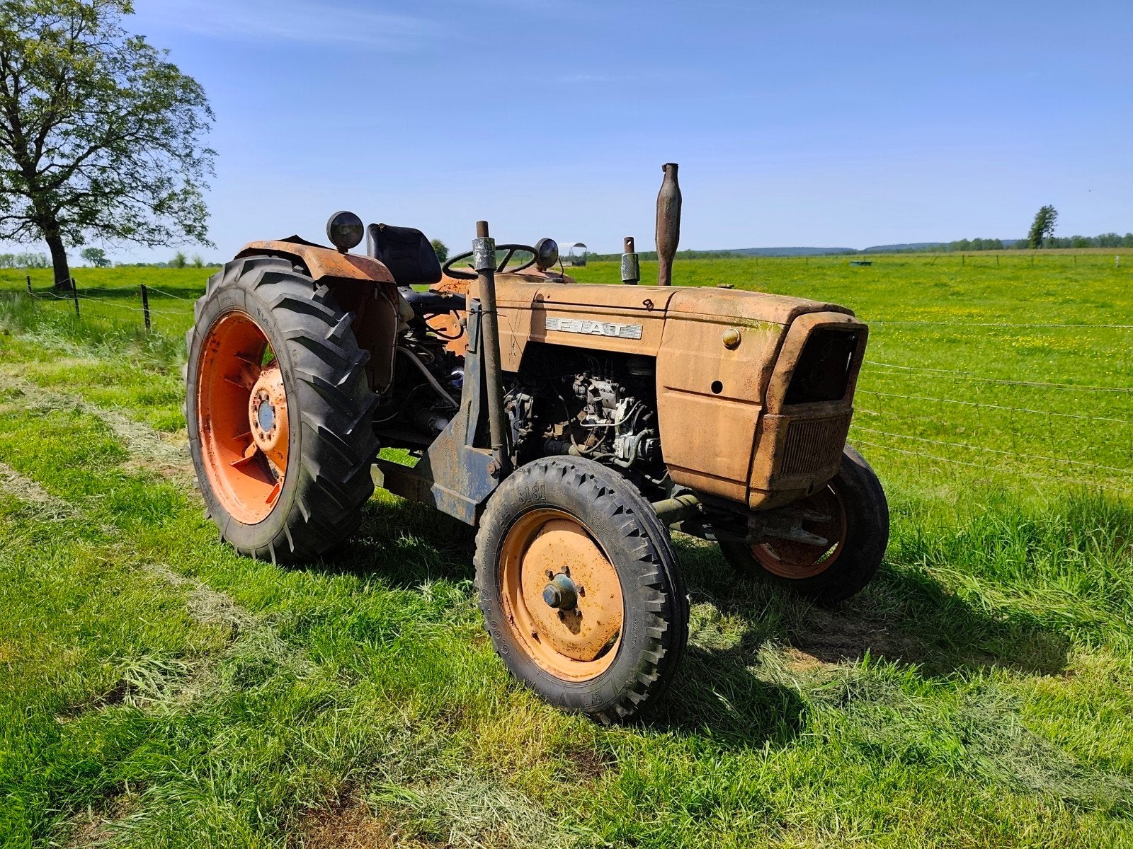 Divers Tracteurs, Articles professionnels