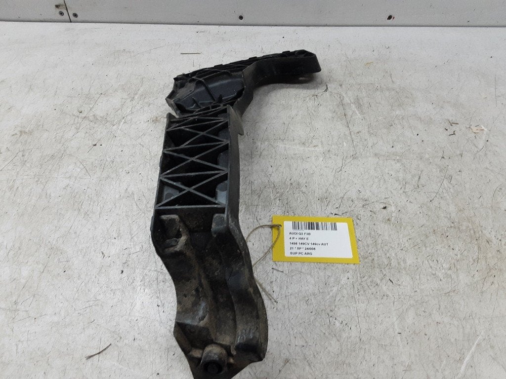 DIVERS SUP PC ARG Audi Q3 (F3B) (83A807453A), Auto-Union-Straße  1,
85057  Ingolstadt, DE, Info@audi.de, Audi, Utilisé
