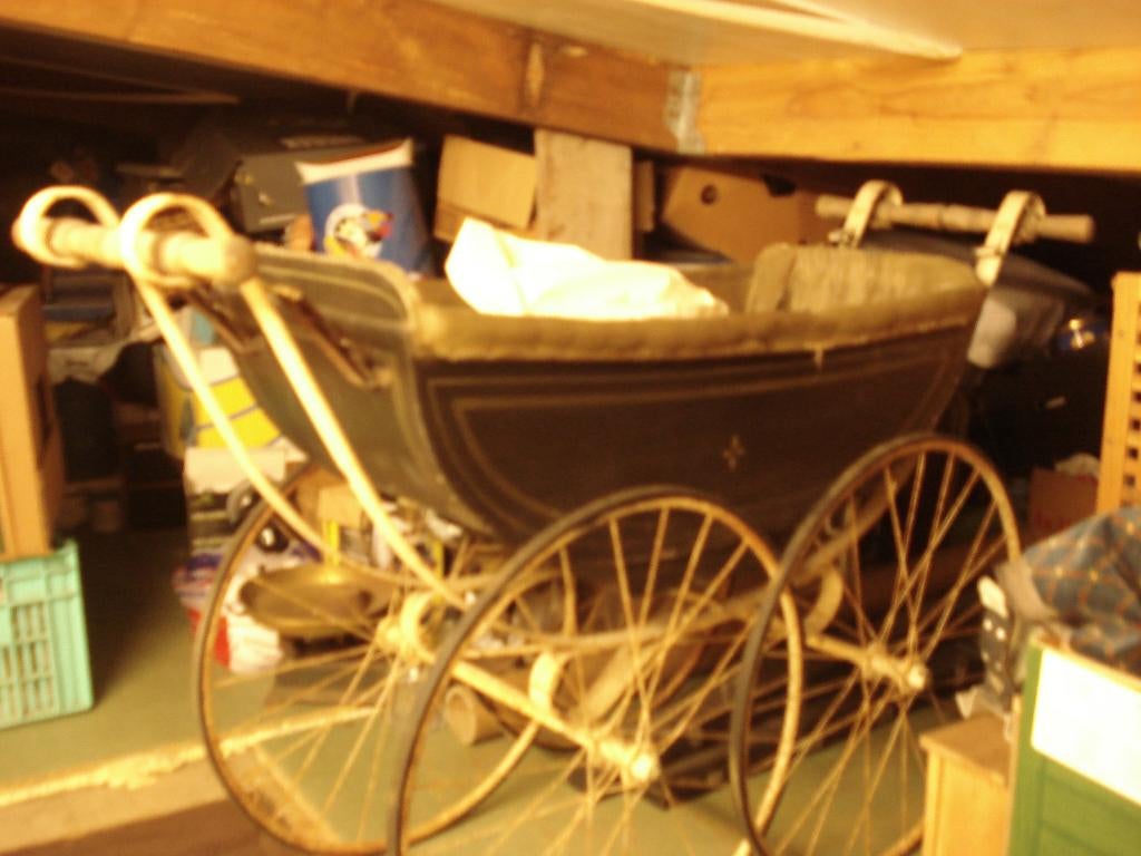 zeer oude kinderwagen, Enlèvement