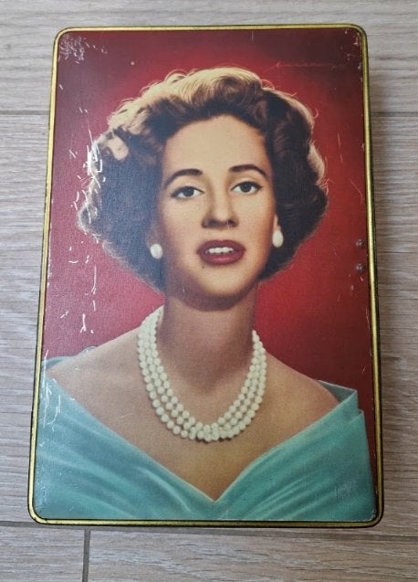 Vintage: Boite métallique Reine Fabiola, Enlèvement, Utilisé, Autres types