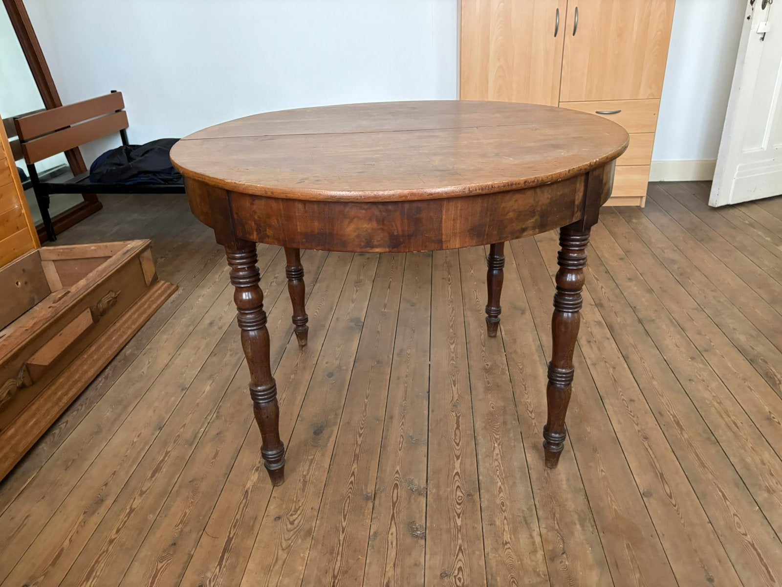 elegante ronde tafel, Ophalen