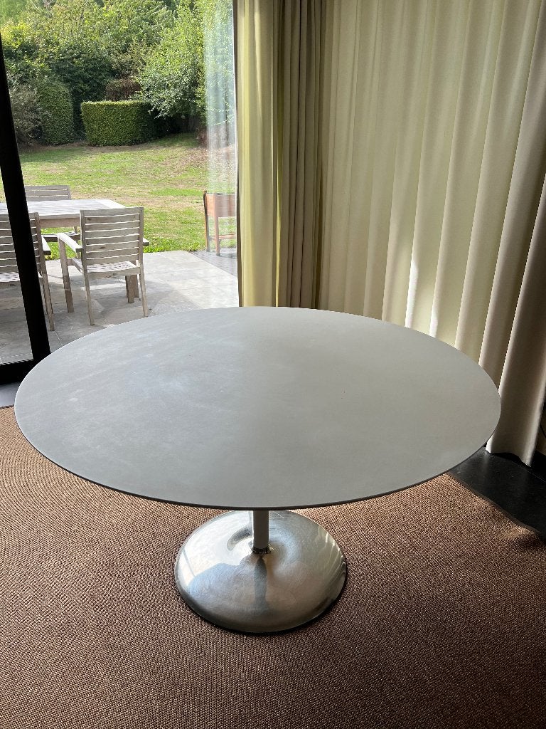 Tafel Tulip model, Gebruikt, Design, Rond, Vijf personen of meer