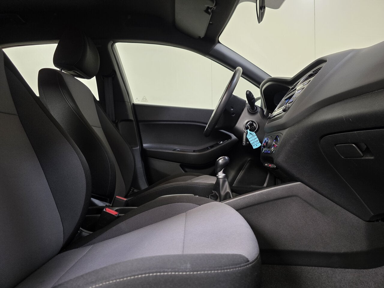 Hyundai i20 1.2 Benzine - Bluetooth - Airco - Topstaat!, Autos, 0 kg, Achat, Euro 6, Ordinateur de bord