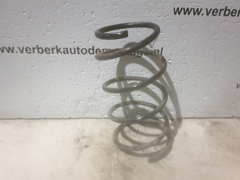 RESSORT DE SUSPENSION AVANT BMW 3 serie Touring (E36 / 3), Utilisé, BMW, Petuelring 130
80809  München, DE, Bayerische Motoren Werke AG