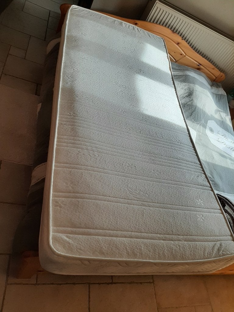 Matelas à ressorts ensachés 90x200 cm, 90 cm, Matelas, Comme neuf, Enlèvement