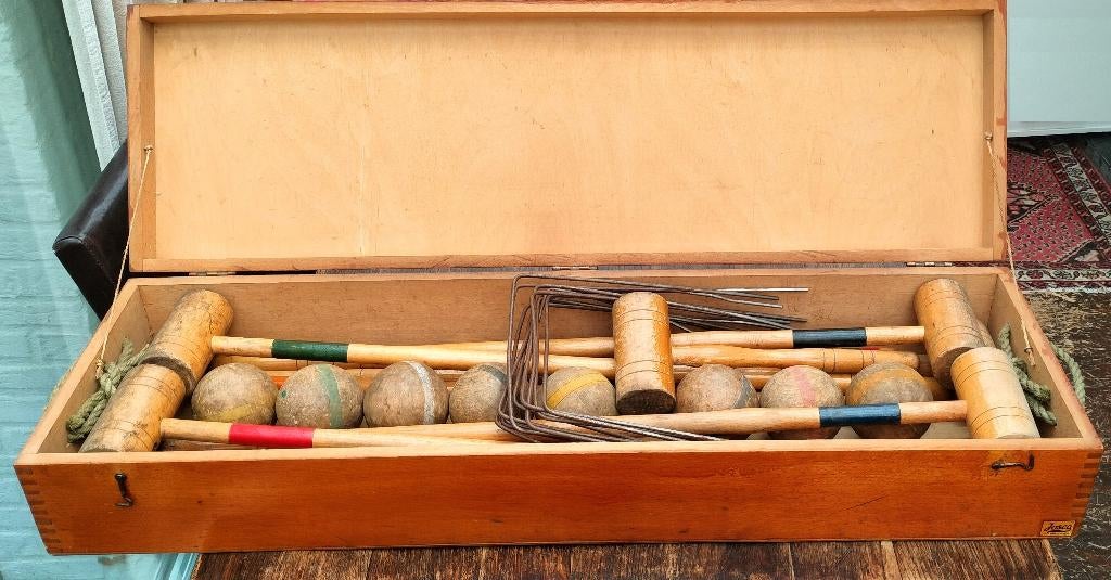 Antiek houten croquet set. 2 tot 8 spelers. Compleet. JOSCO., Trois ou quatre joueurs, Enlèvement, Utilisé, JOSCO Made in Belgium