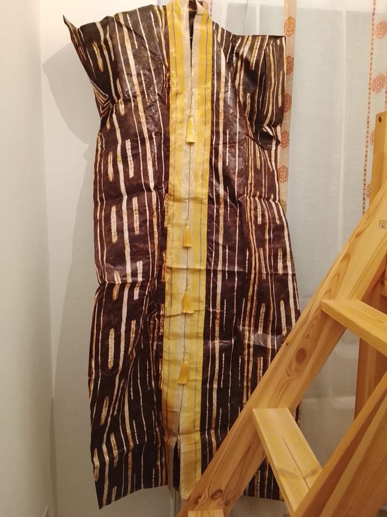 Robes longues, Enlèvement ou Envoi, Neuf