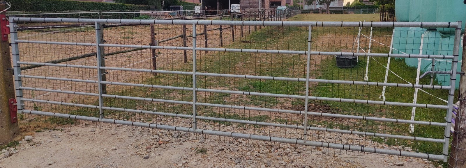 clôture de prairie de 4,5 mètres. (nouveau), Pâturage
