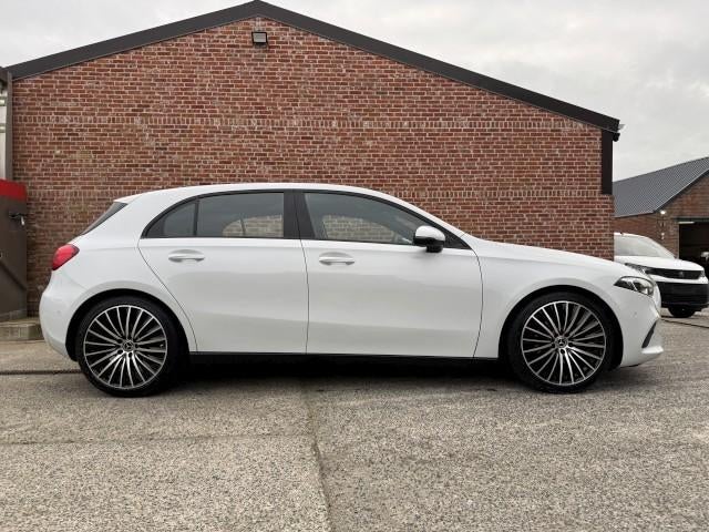 Caméra « ESSENCE »  Mercedes Classe A/Carplay/Navi/PDC/2022, Autos, Boîte manuelle, Entretenue par le concessionnaire, Noir, 5 portes