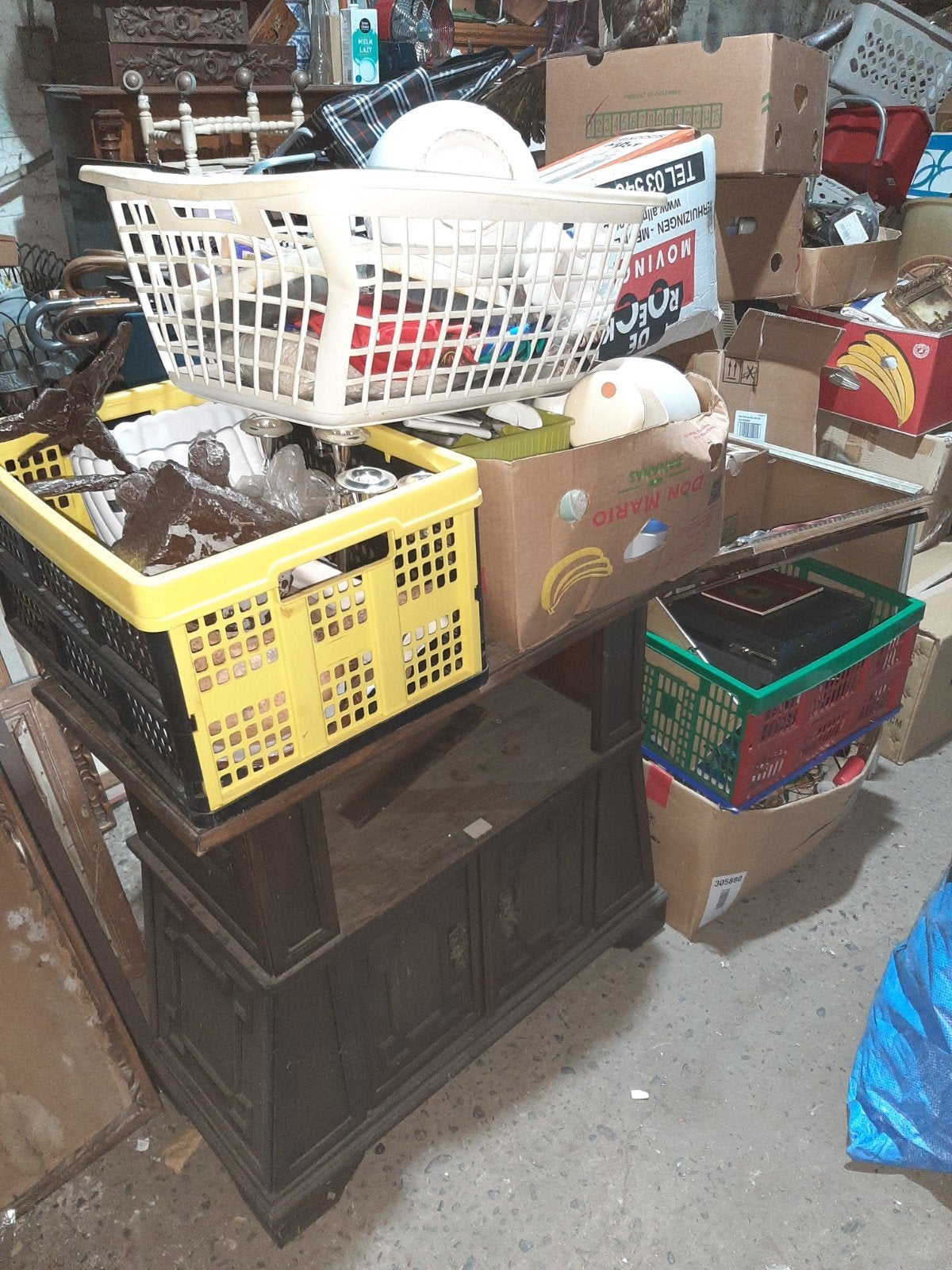 lot dozen voor rommelmarkt, camionet vol, Enlèvement