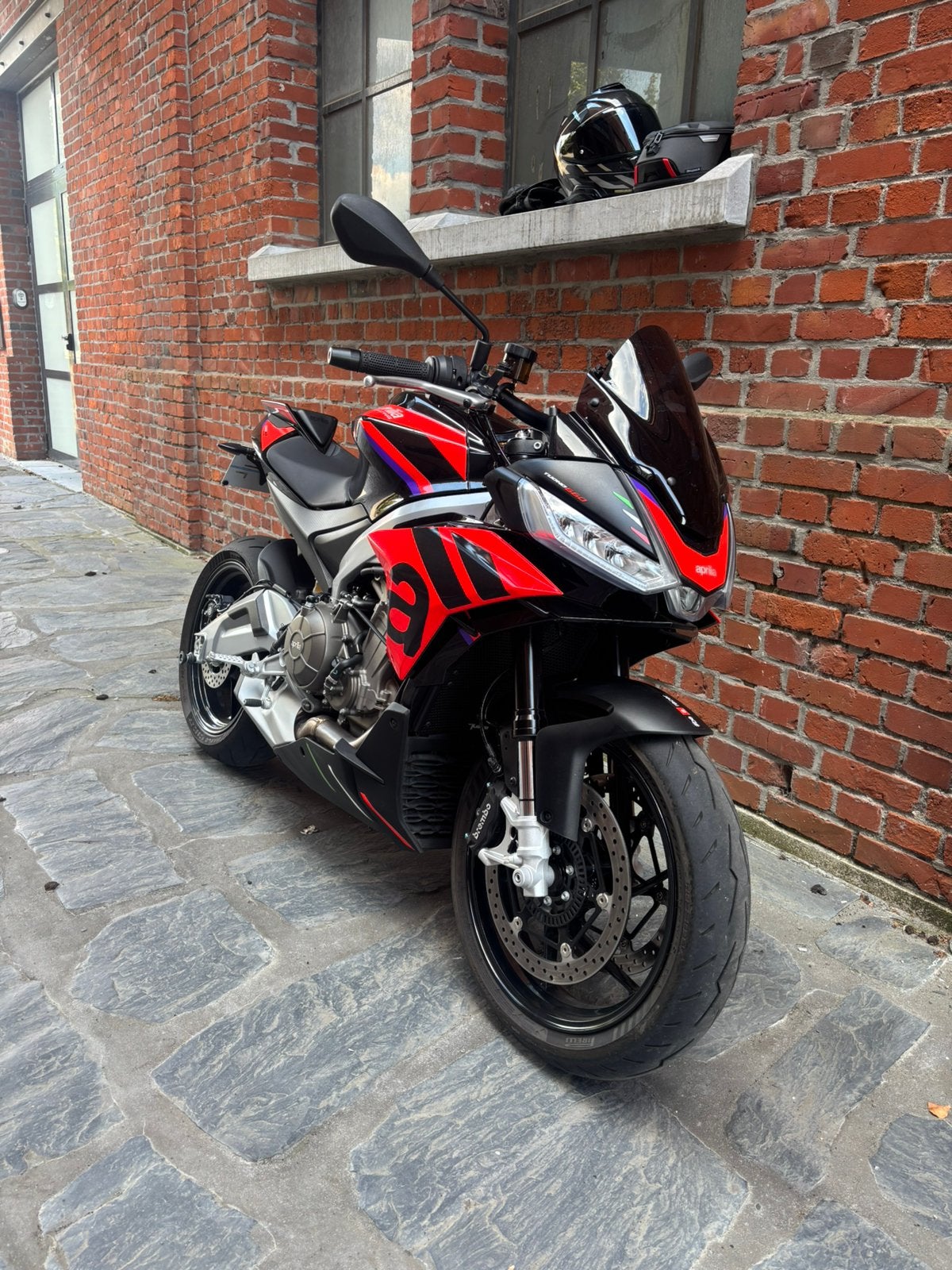 Aprilia Tuono 660 Factory, 2 cilinders, Particulier, Meer dan 35 kW, Handgeschakeld