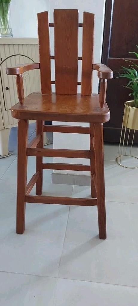 CHAISE HAUTE EN BOIS., Enlèvement