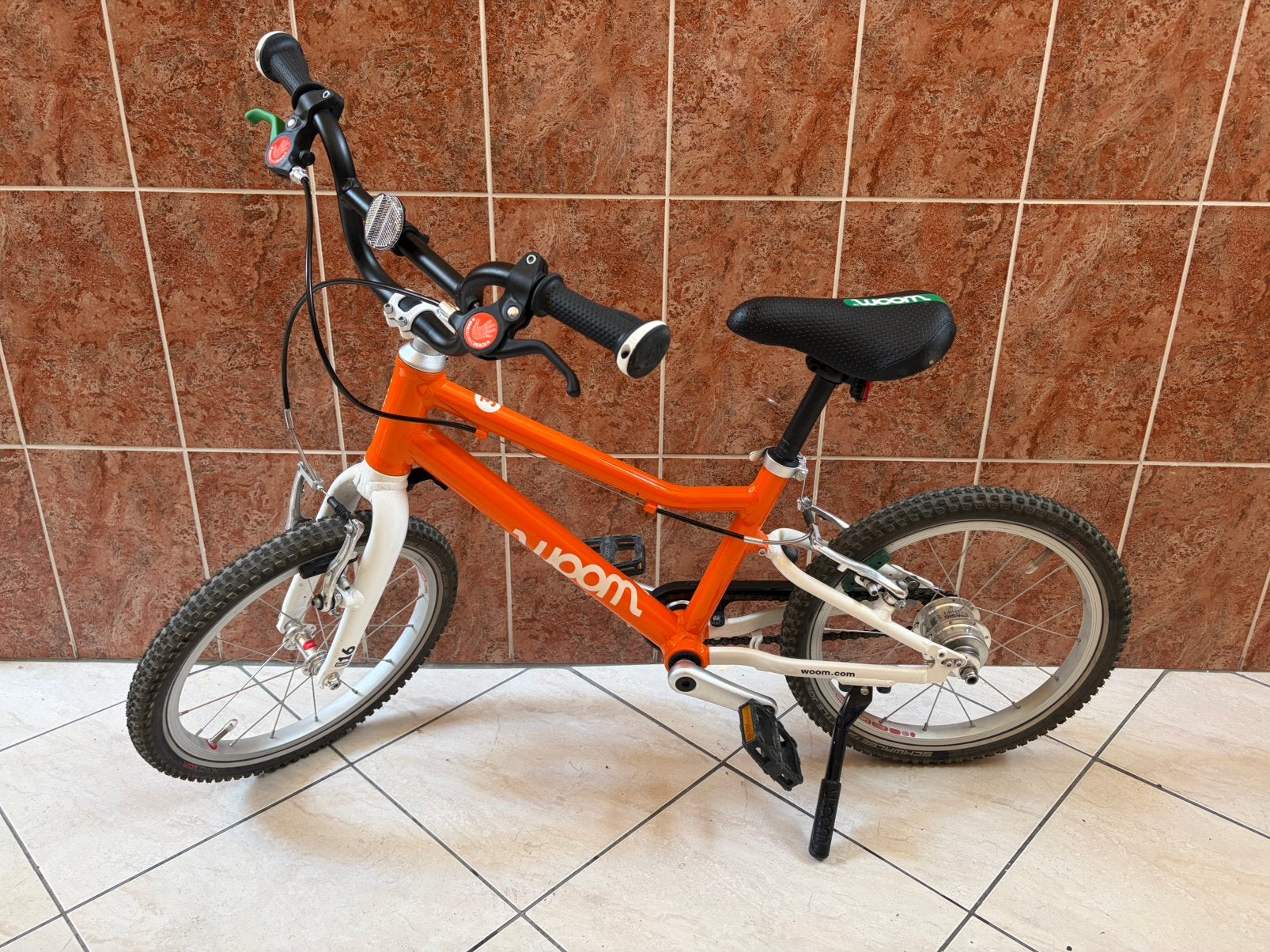Woom 3 AUTOMAGIC - comme neuf - casque et support., Vélos & Vélomoteurs, Enlèvement, Comme neuf, Frein sur jante, 16 à 20 pouces