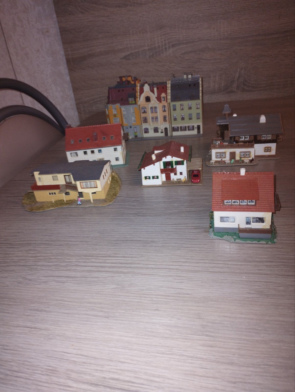 21 gebouwen zie foto's, Hobby en Vrije tijd, Modeltreinen | Overige schalen, Ophalen