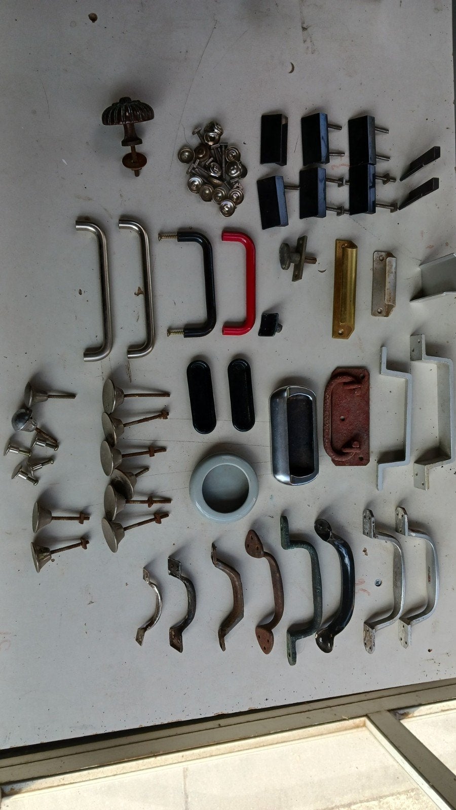 LOT MEUBELGREPEN OUD EN RETRO, Ophalen of Verzenden