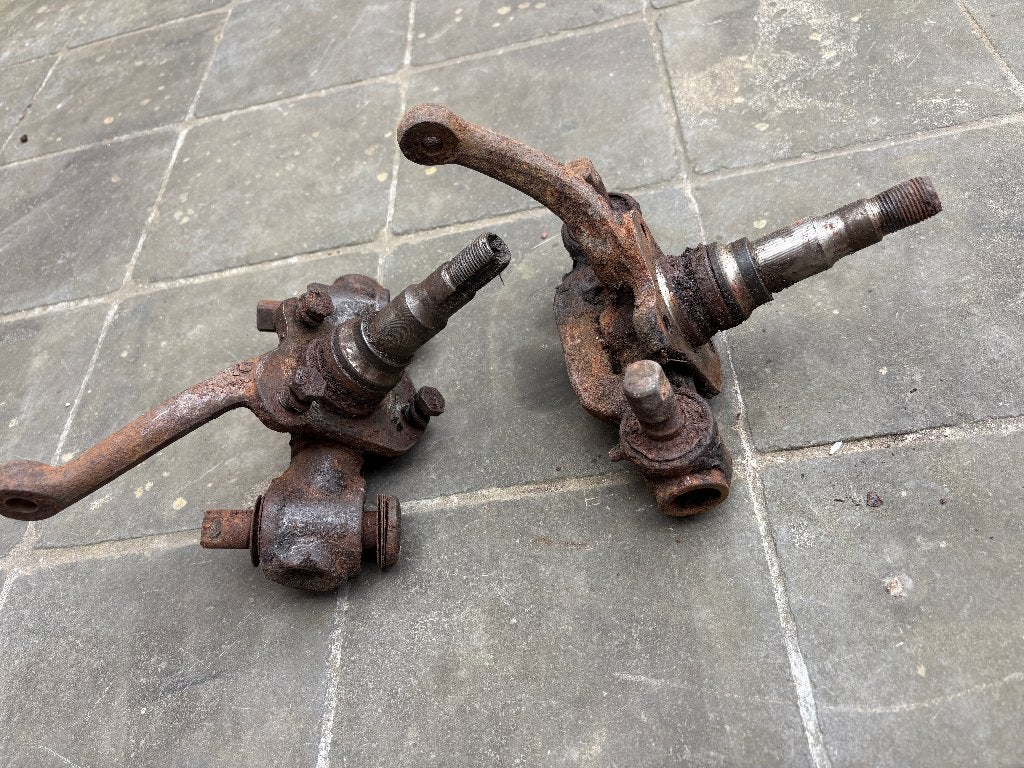 Paire de fusées à pivots VW COX/KEVER, Auto-onderdelen, Ophanging en Onderstel, Ophalen of Verzenden, Volkswagen