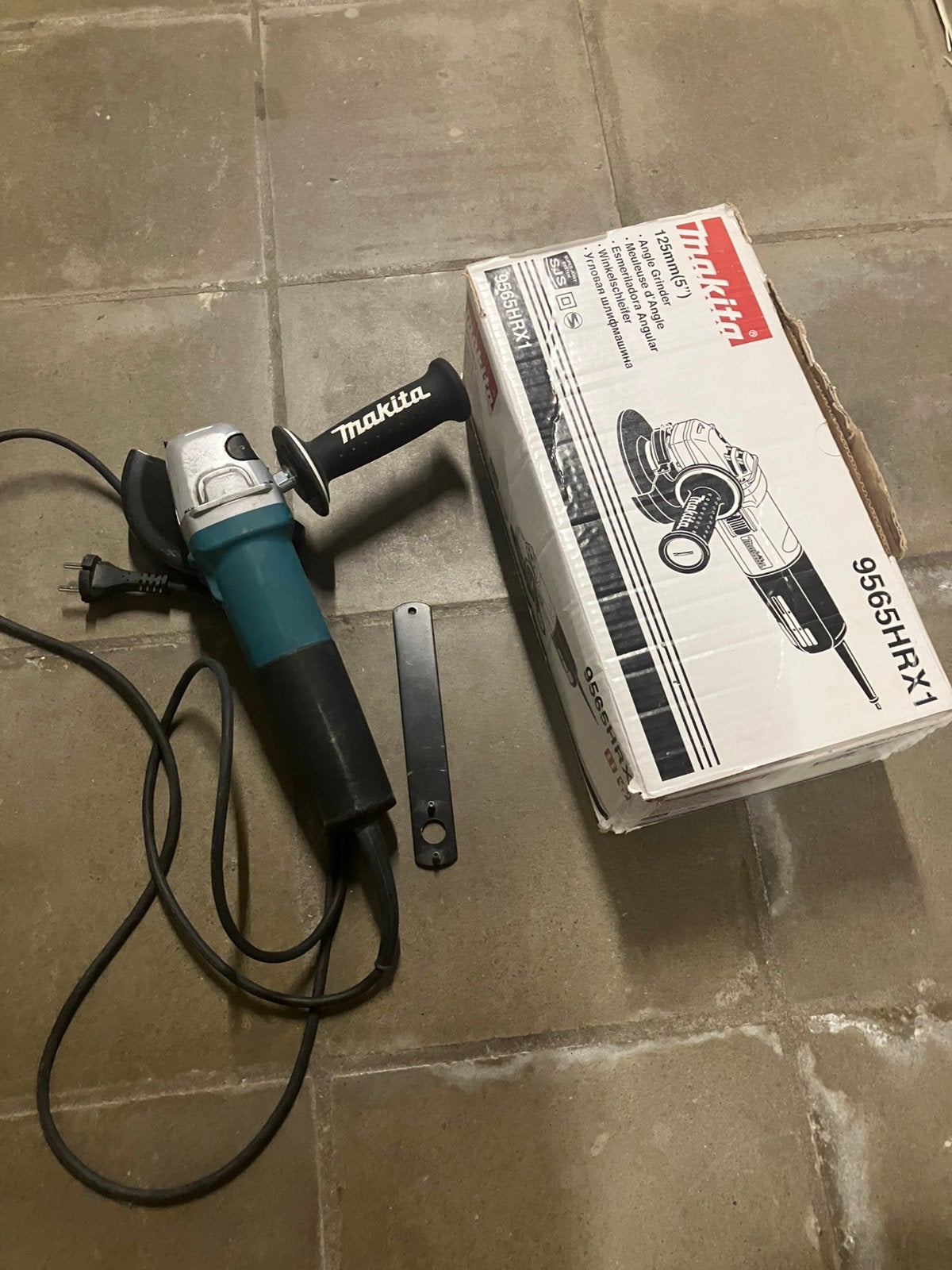 Makita haakse slijper 9565HRX1, Enlèvement, Comme neuf