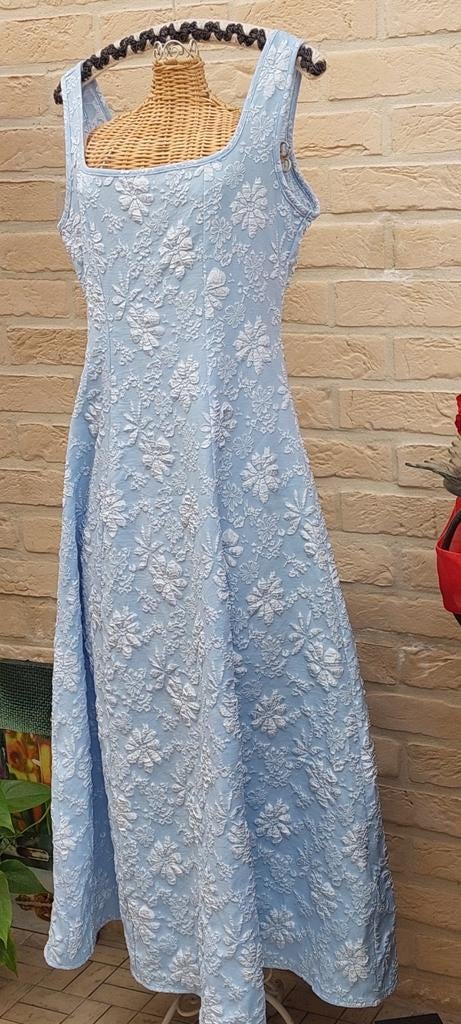 Lang kleedje maat 44cm van oksel tot oksel, Kleding | Dames, Ophalen of Verzenden, Zo goed als nieuw, Blauw, Onder de knie