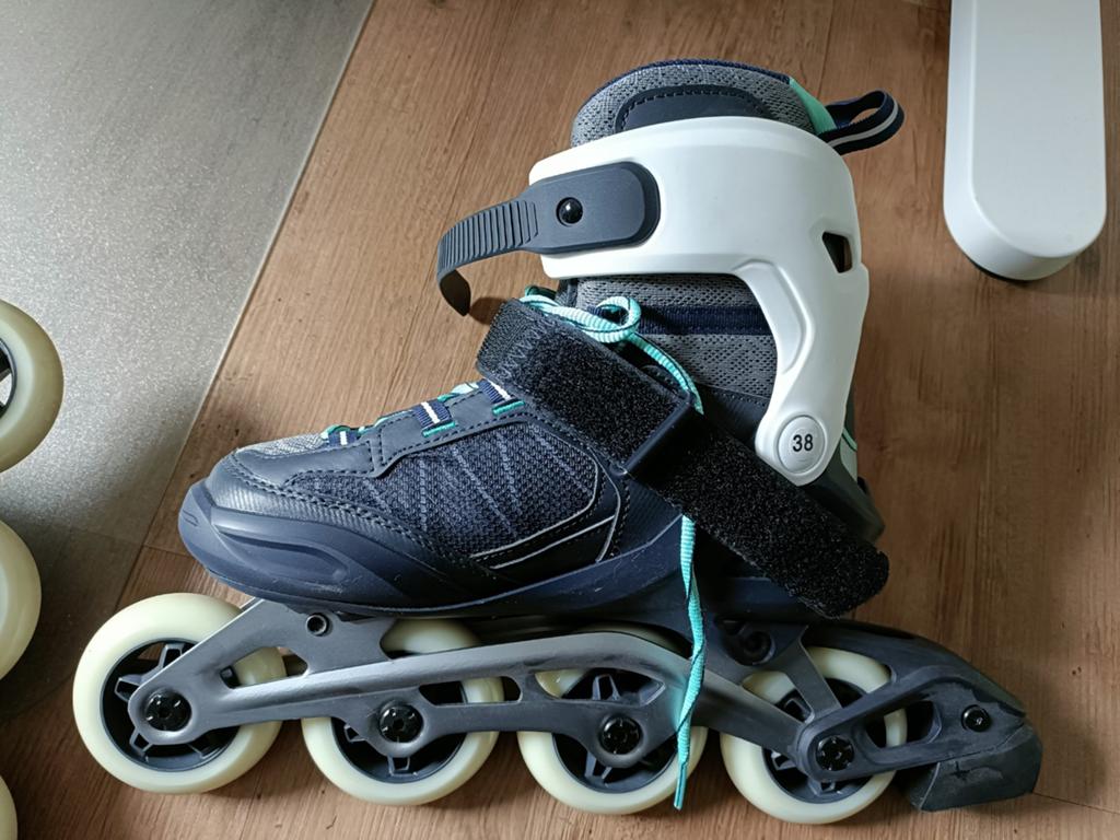 Inline skates met 4 wielen, maat 38, Sport en Fitness, Skeelers, Dames, Zo goed als nieuw, Inline skates 4 wielen, Ophalen