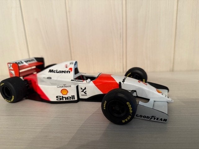 Minichamps 1/18 McLaren Senna 1993 - first version, Hobby en Vrije tijd, Ophalen of Verzenden, Zo goed als nieuw, Auto, MiniChamps